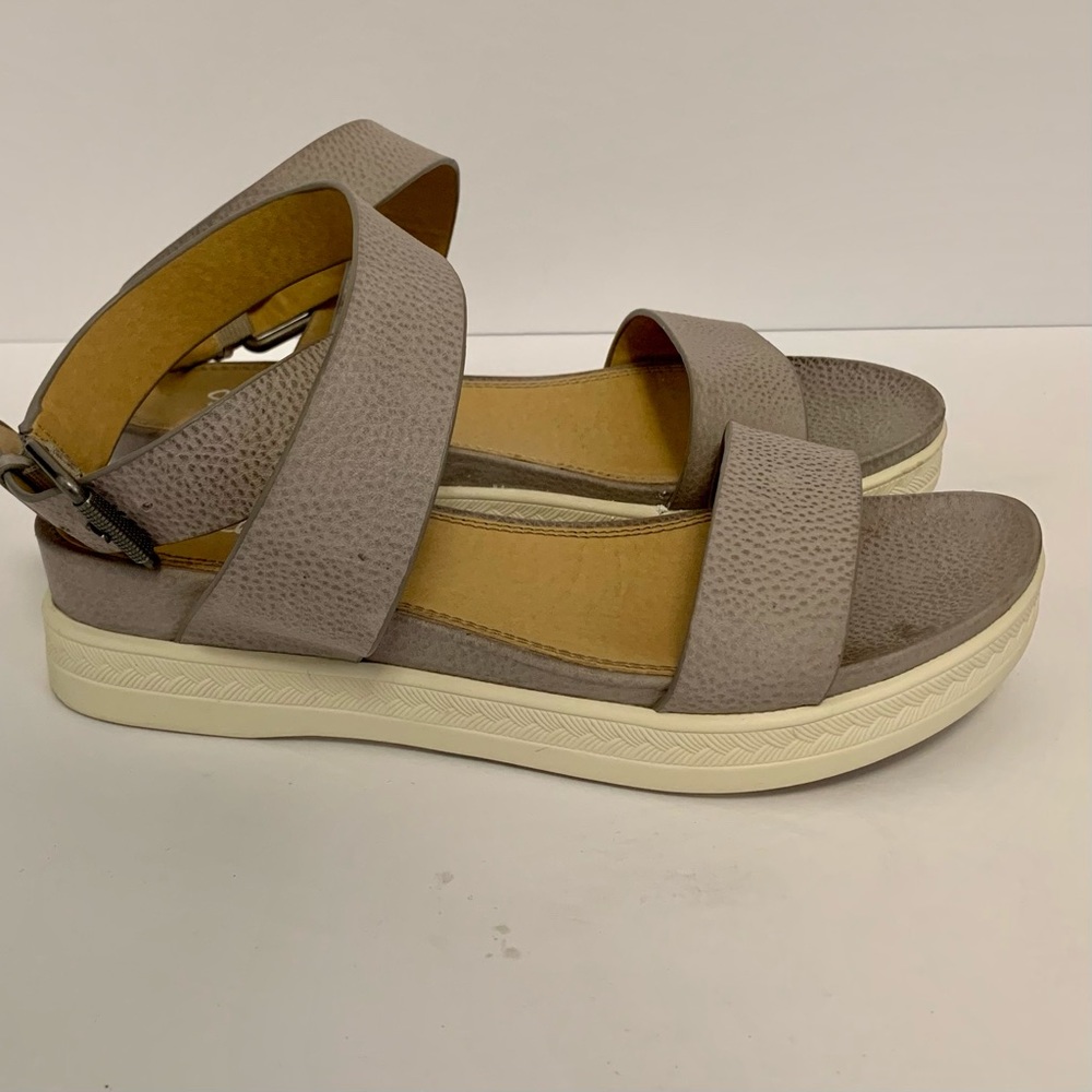 Splendid platform sandal